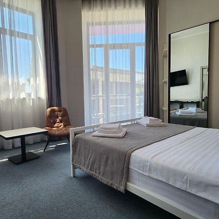 Prime Hotel Ґюмрі Екстер'єр фото