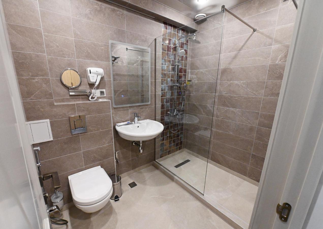 Prime Hotel Ґюмрі Екстер'єр фото