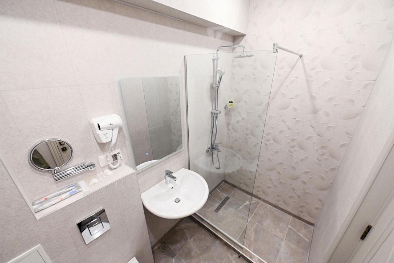 Prime Hotel Ґюмрі Екстер'єр фото