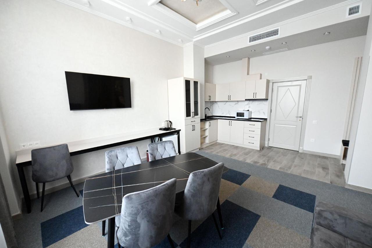 Prime Hotel Ґюмрі Екстер'єр фото
