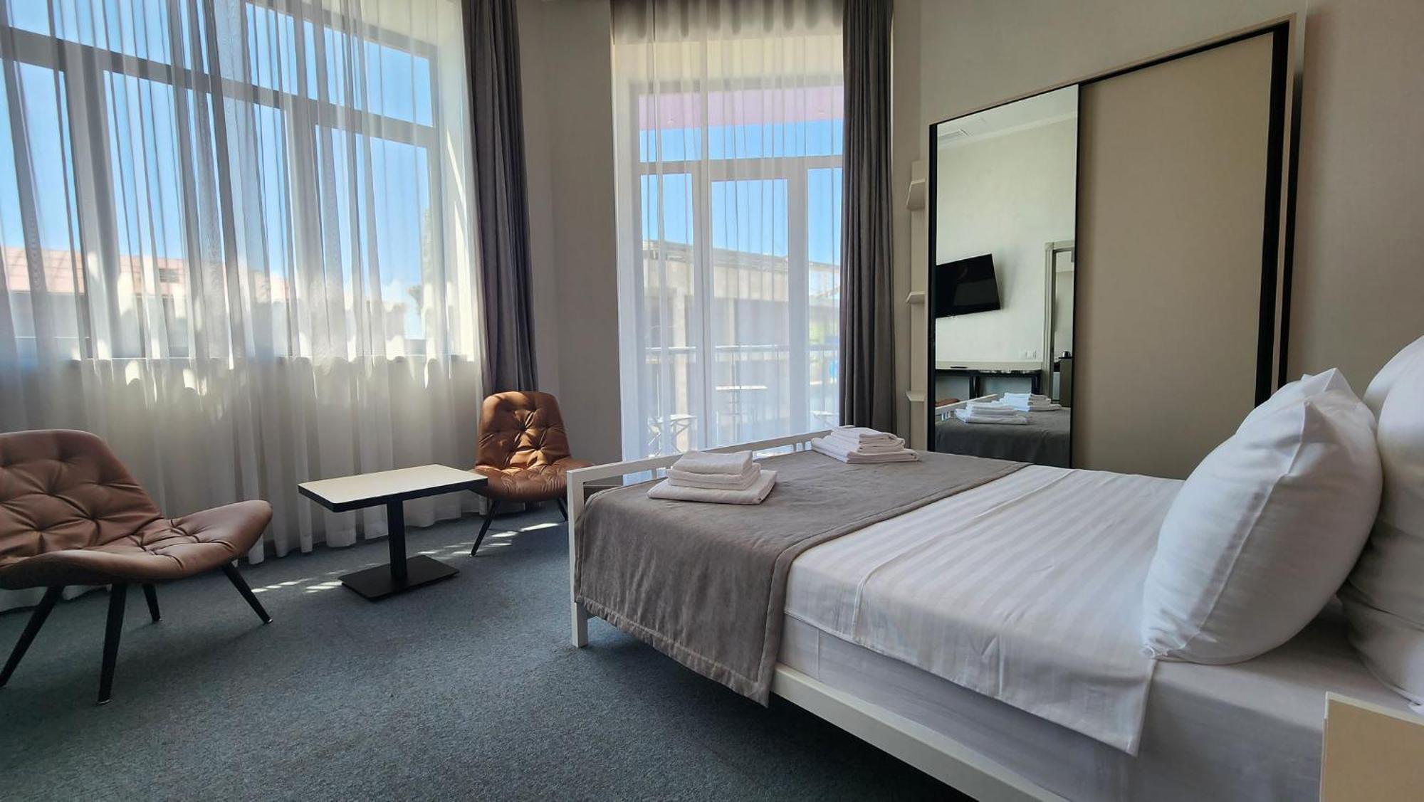 Prime Hotel Ґюмрі Екстер'єр фото